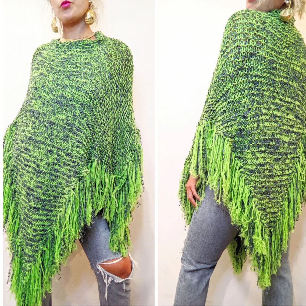 Lime Green Shag Fringe Poncho // Vintage Eye Popper! Compliments Galore!